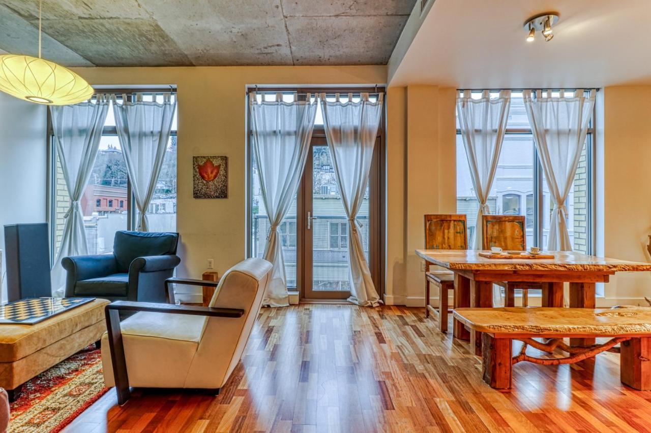 Oak Street Lofts Hotell Hood River Exteriör bild