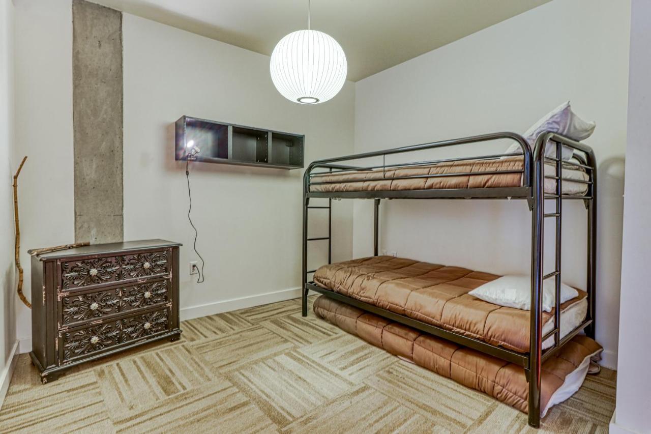 Oak Street Lofts Hotell Hood River Exteriör bild