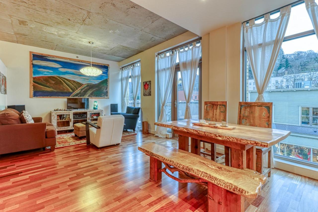 Oak Street Lofts Hotell Hood River Exteriör bild